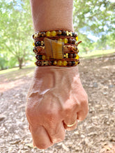 Load image into Gallery viewer, 5-Wrap with TIGER'S EYE centerpiece