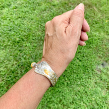 Load image into Gallery viewer, Spoon and handle YELLOW SEDIMENT JASPER bracelet